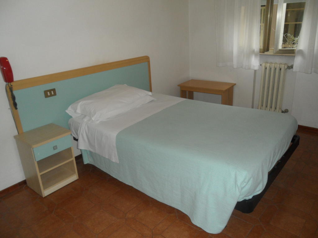 Autostop Duardi Hotell Bertinoro Rum bild